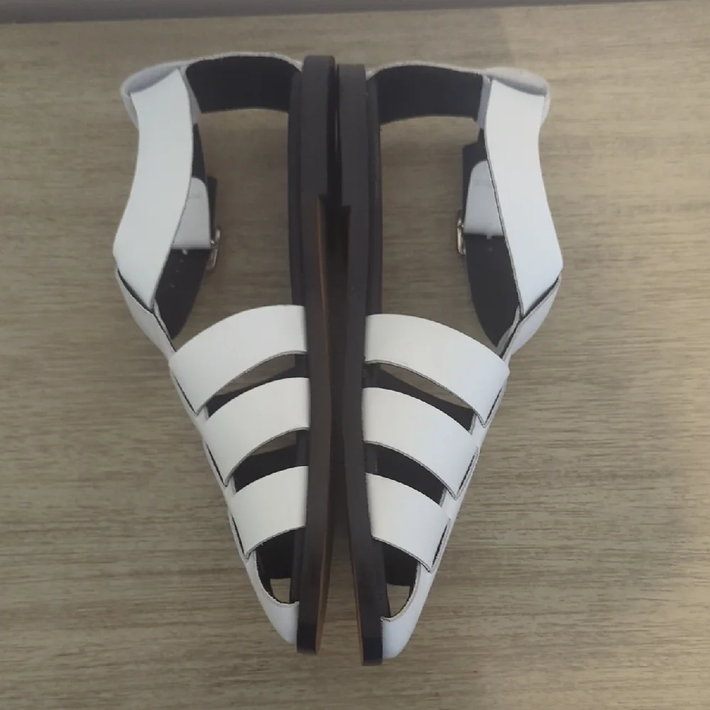 Topshop Babs Premium Fisherman Sandals In white - Picture 6 of 16